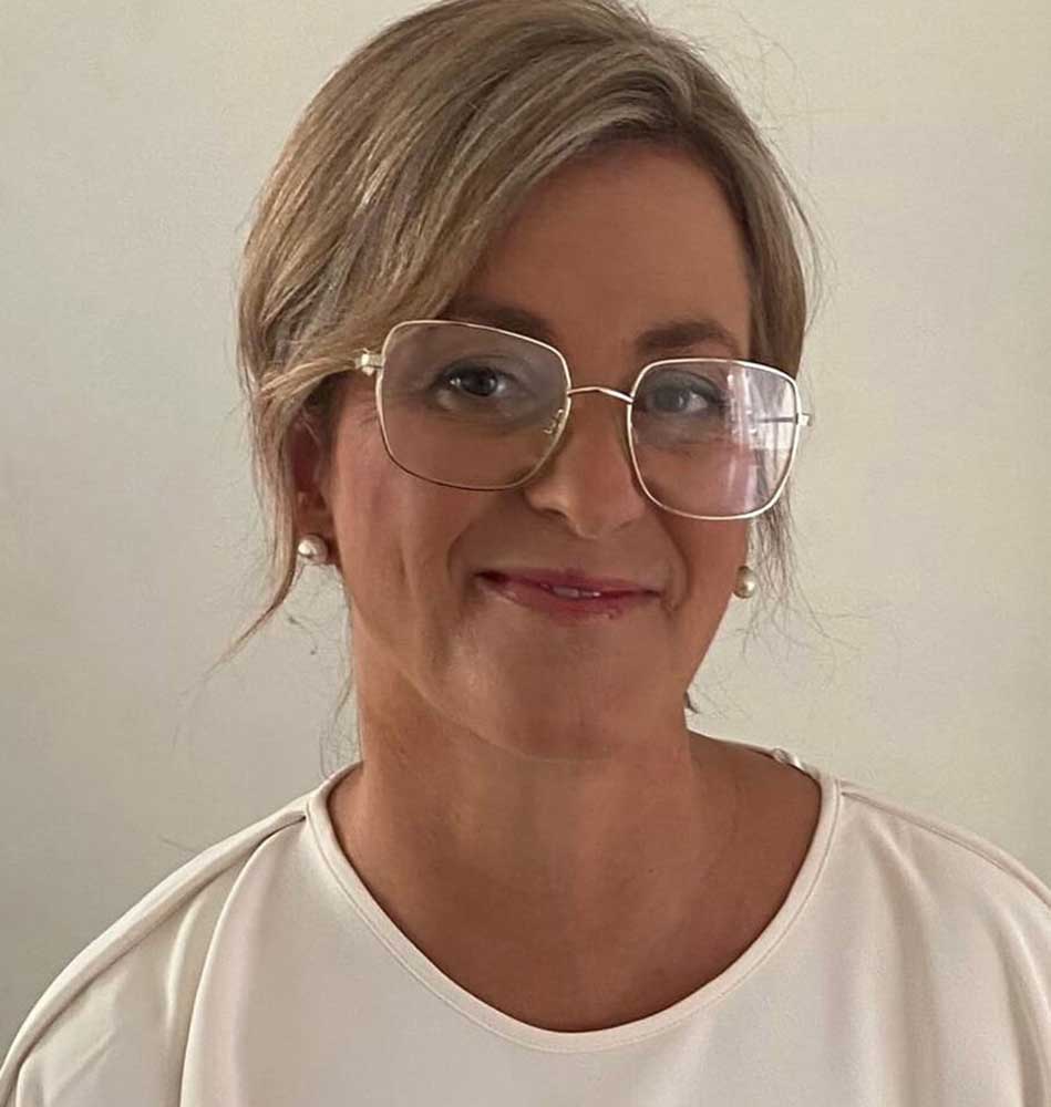 Elizabeth Davies